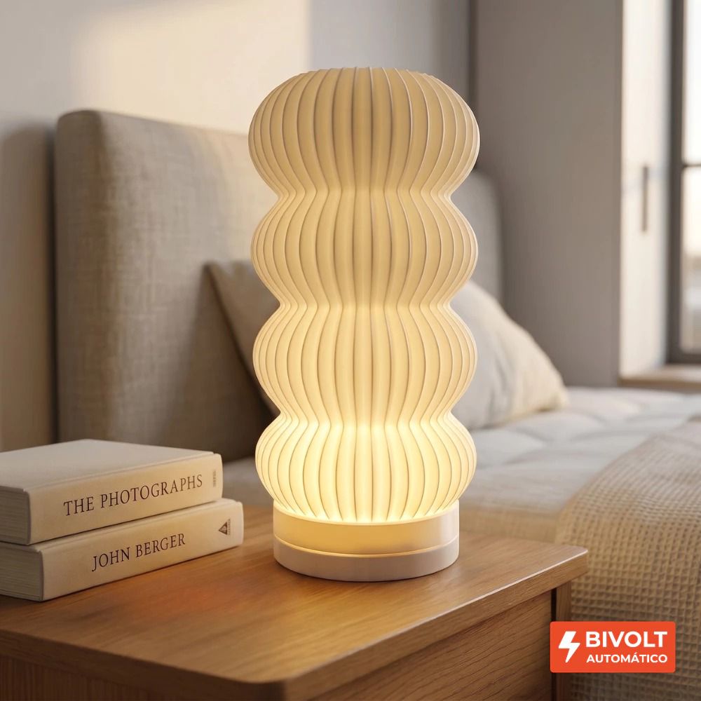 🛍️Luminária de Mesa 3D Kumo 28x14cm Bivolt Abajur Decorativo LED Quente